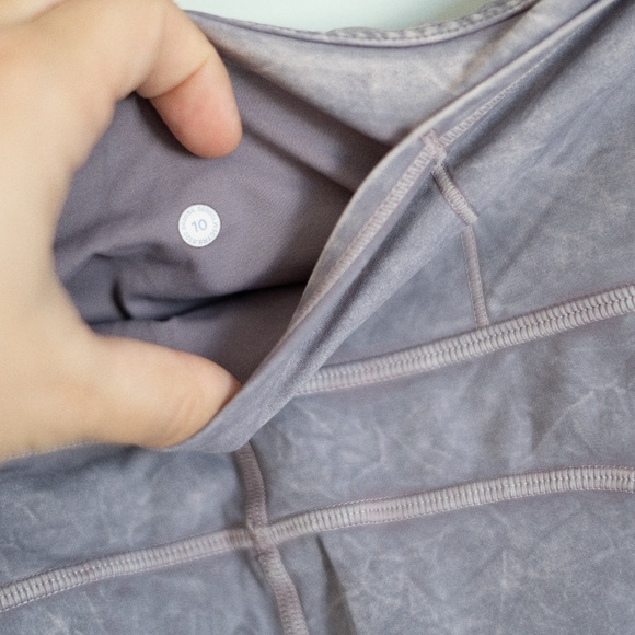 Lululemon leggings - Picture 4 of 5